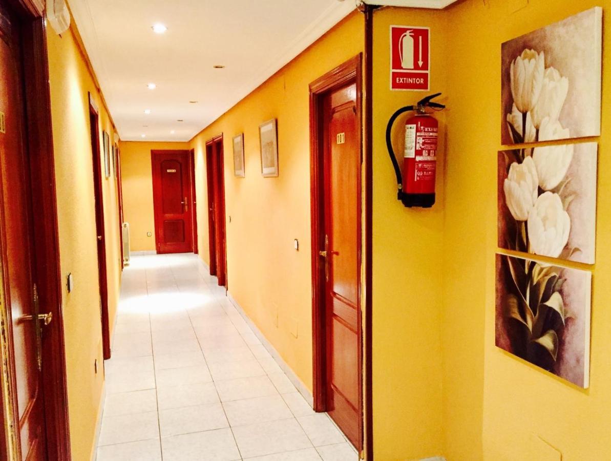 Hostal Sol Naciente León Exterior foto