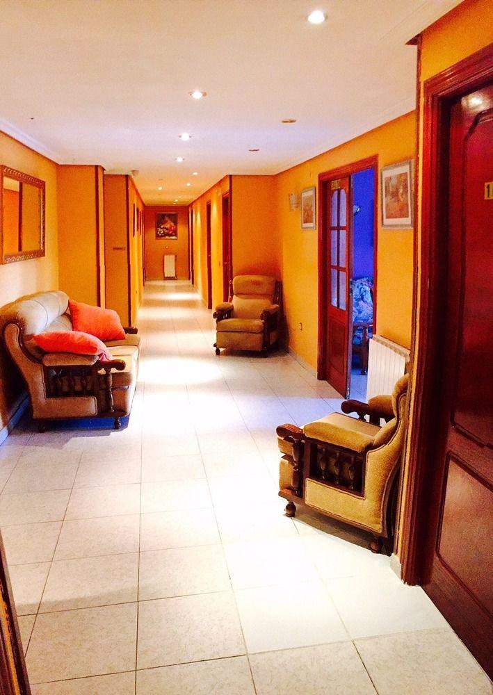 Hostal Sol Naciente León Exterior foto